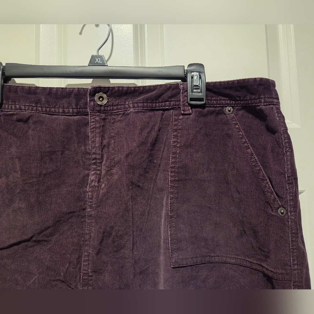 The North Face Purple Corduroy Skirt - Excellent Condition - Size XL - Picture 2 of 7